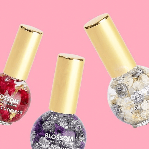 3 Reasons Natural Nail Polish Is Back In!